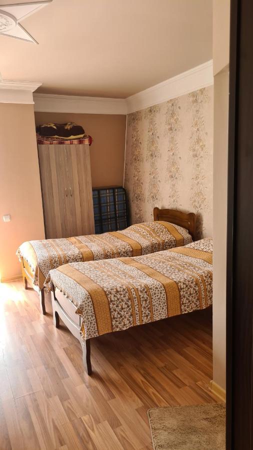 Gios Guest House Tsjakvi Eksteriør bilde